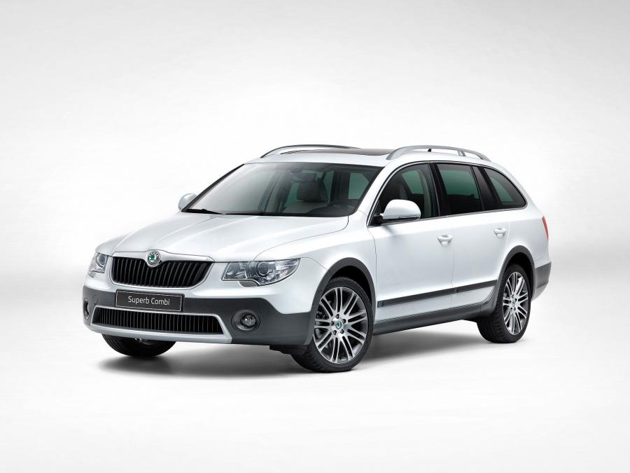 Skoda Superb Combi OutDoor '2012
